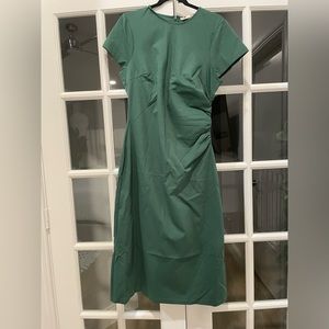 Green formfitting dress